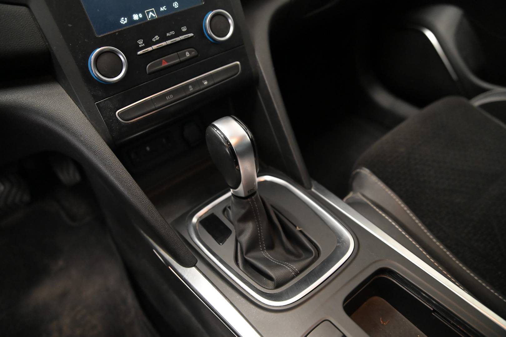 RENAULT Megane - Foto 14