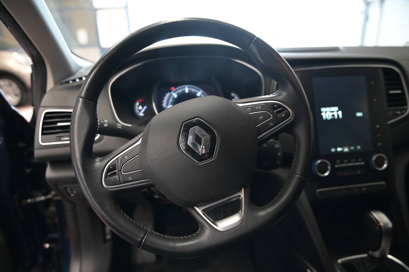 RENAULT Megane - Foto 17