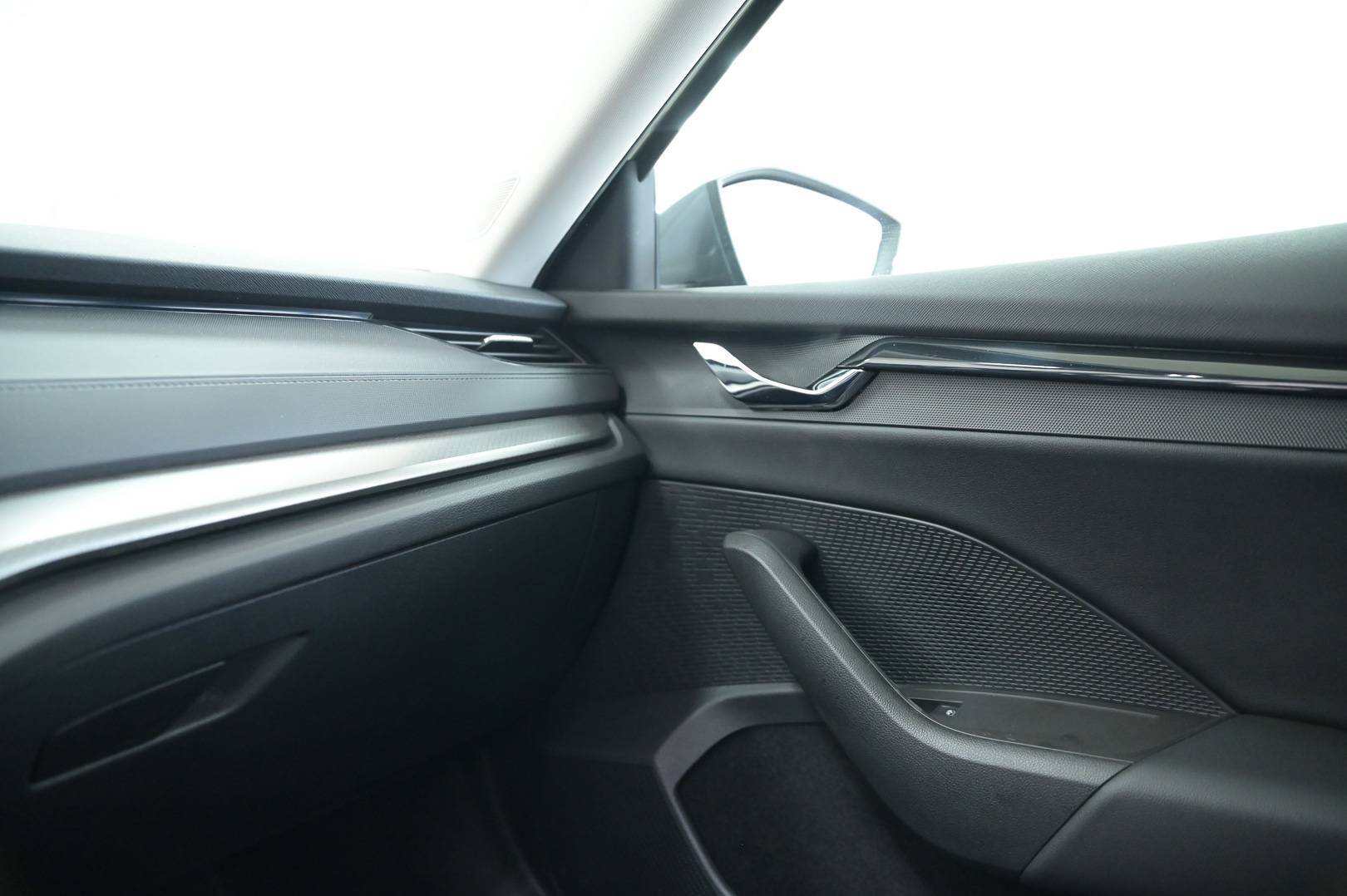 SKODA Octavia Wagon - Foto 13