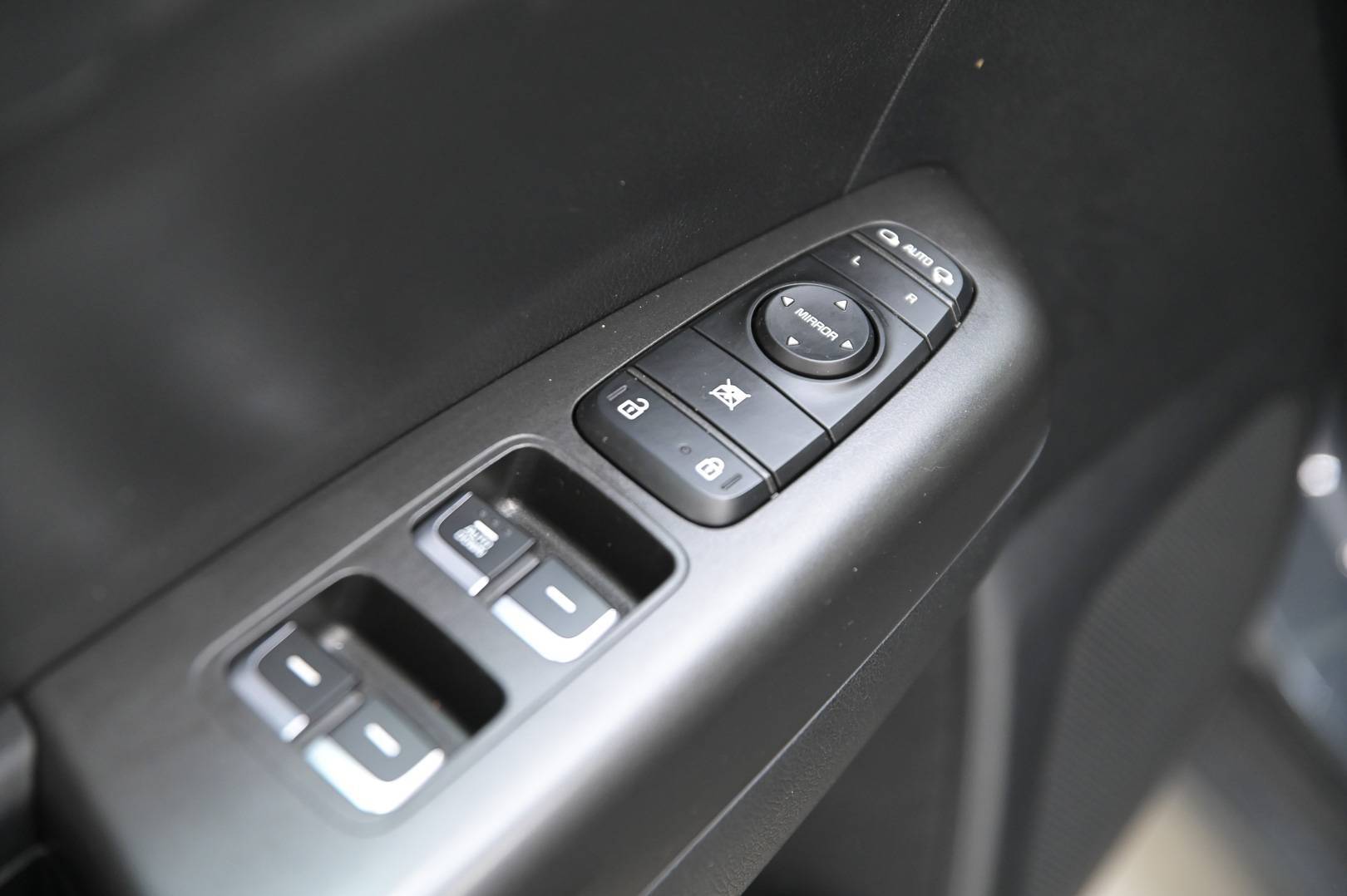 KIA Sportage - Foto 13