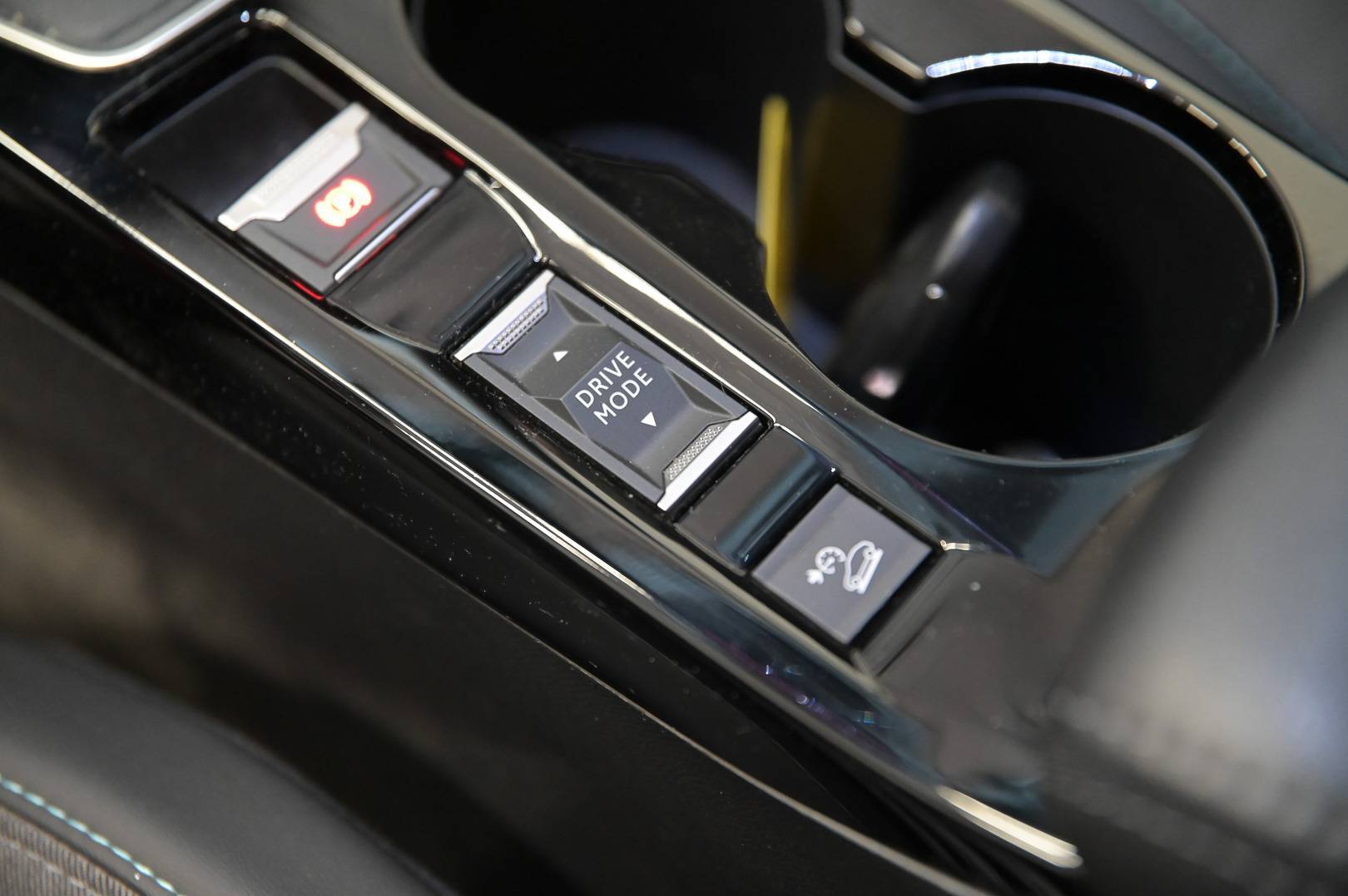 PEUGEOT 2008 - Foto 21