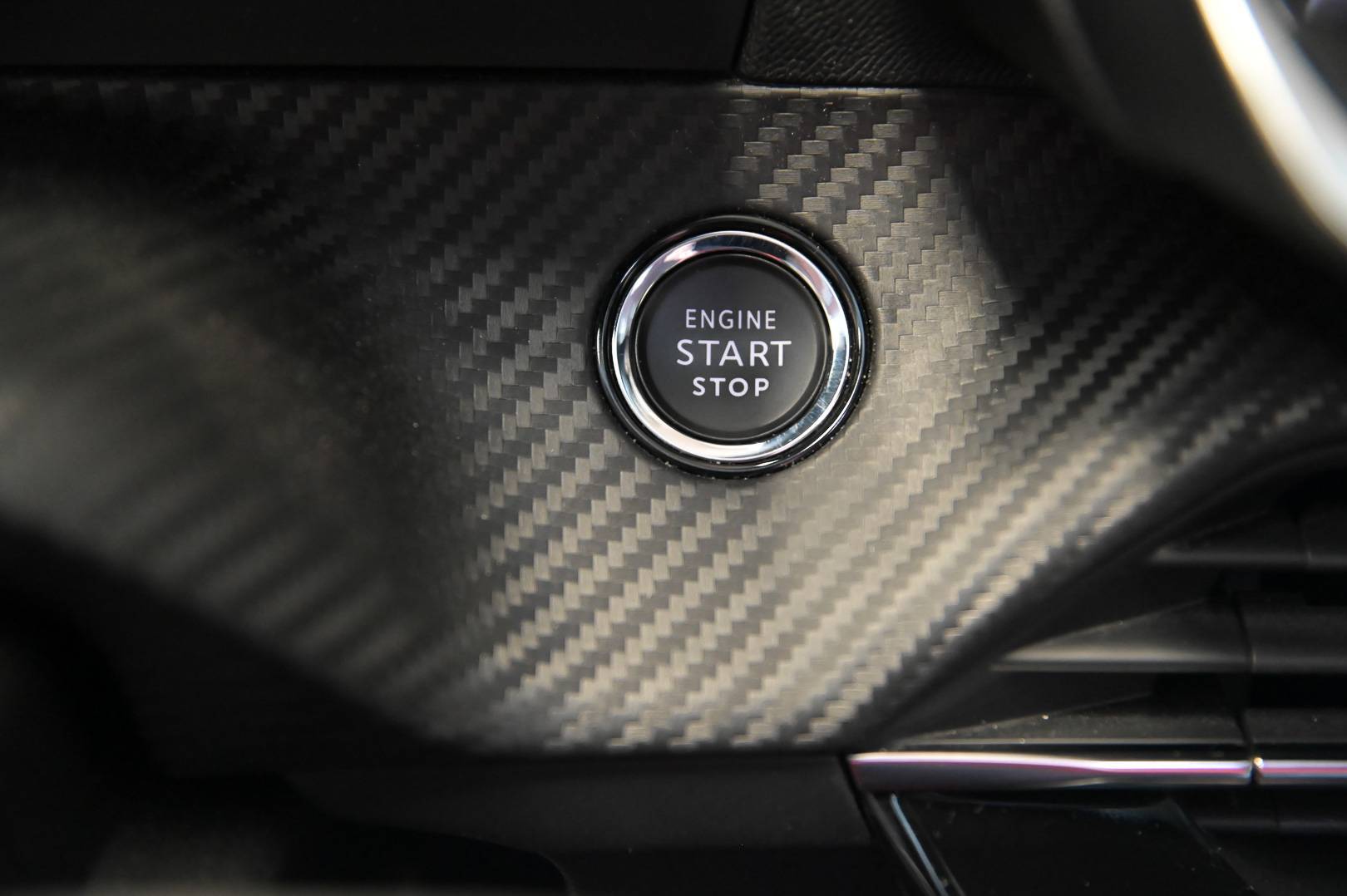PEUGEOT 2008 - Foto 24