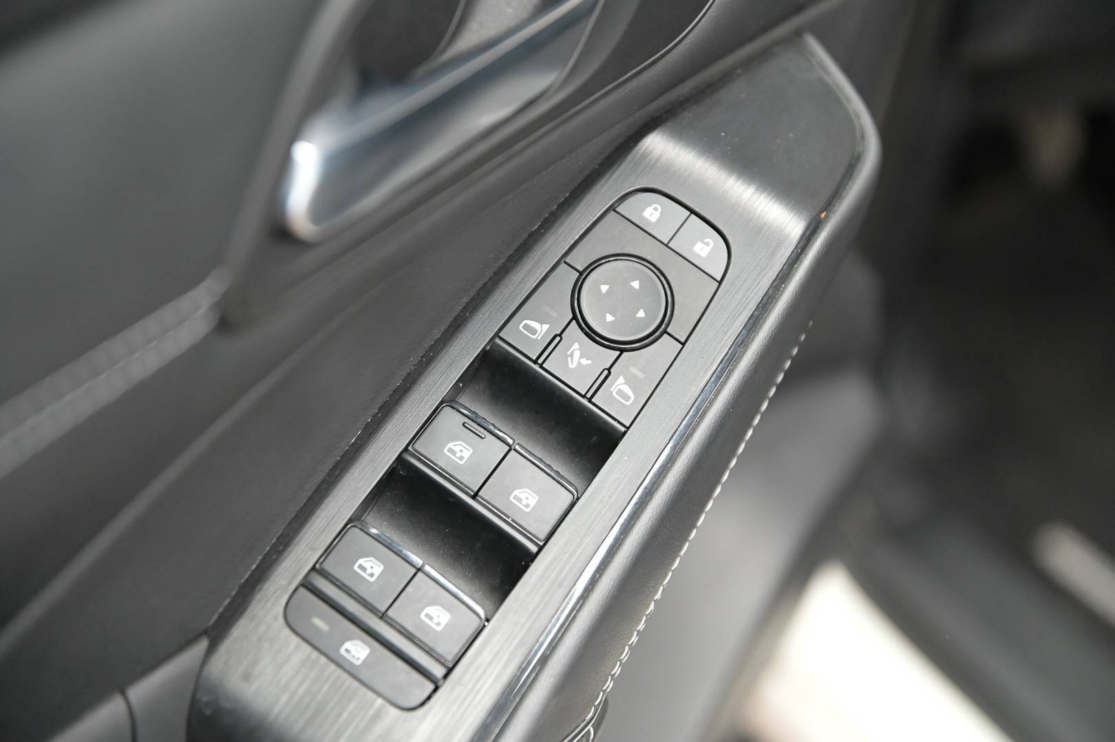 NISSAN Qashqai - Foto 10