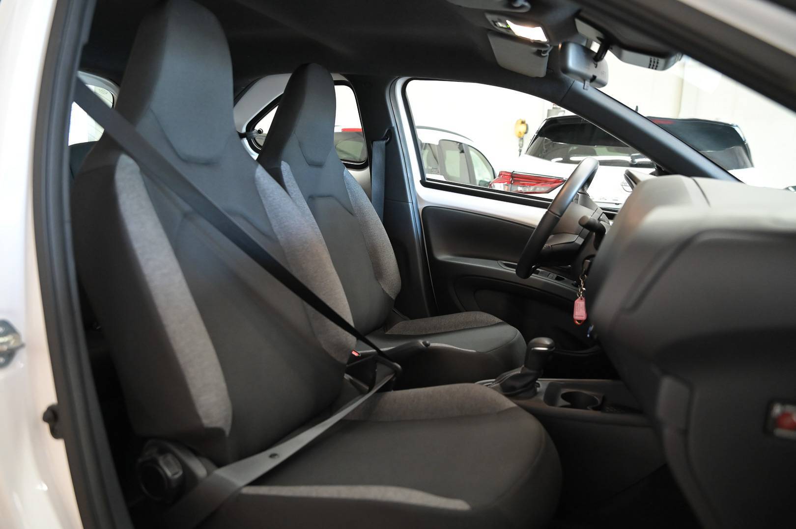 TOYOTA Aygo - Foto 23