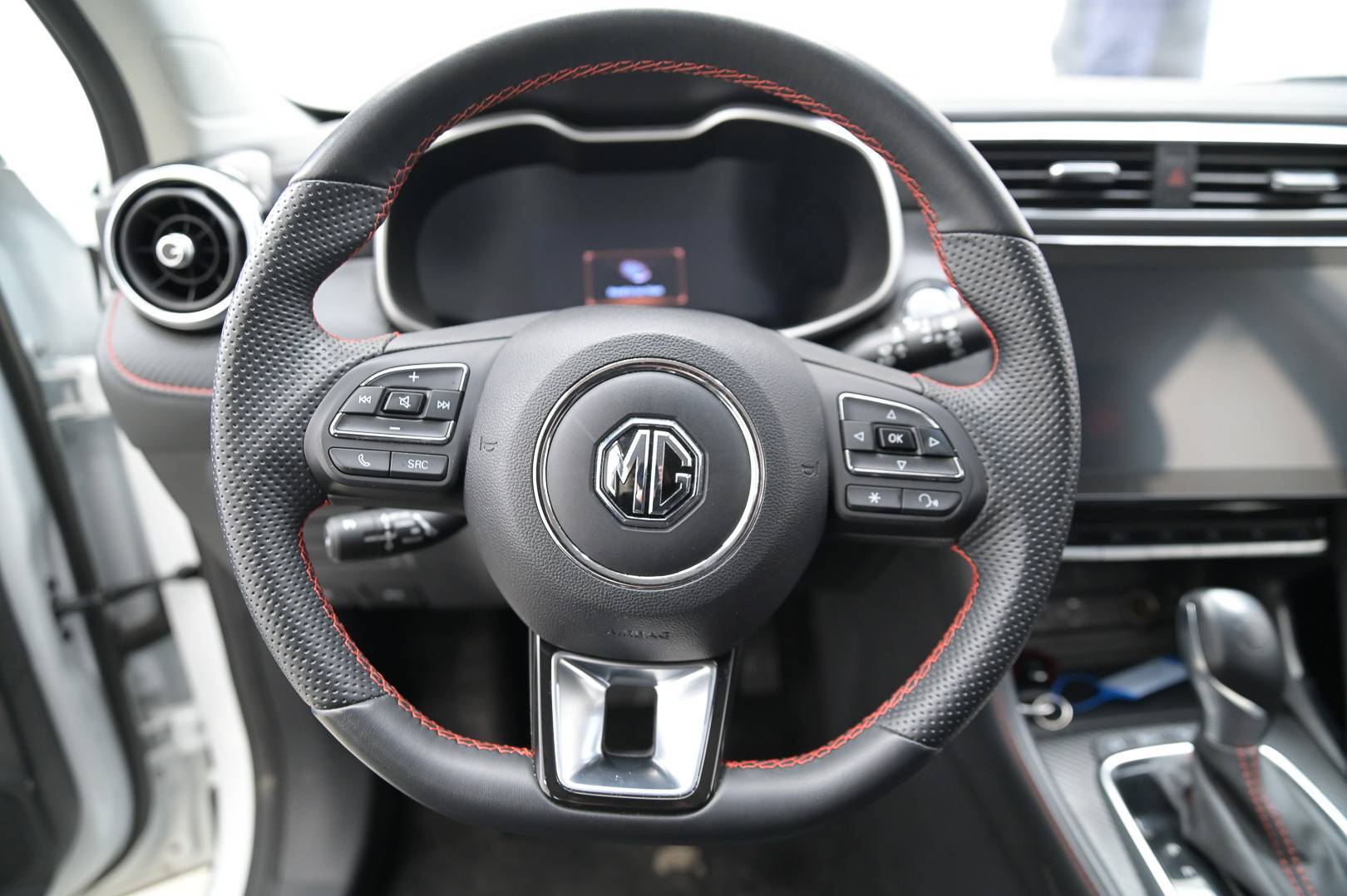 MG MG ZS - Foto 16