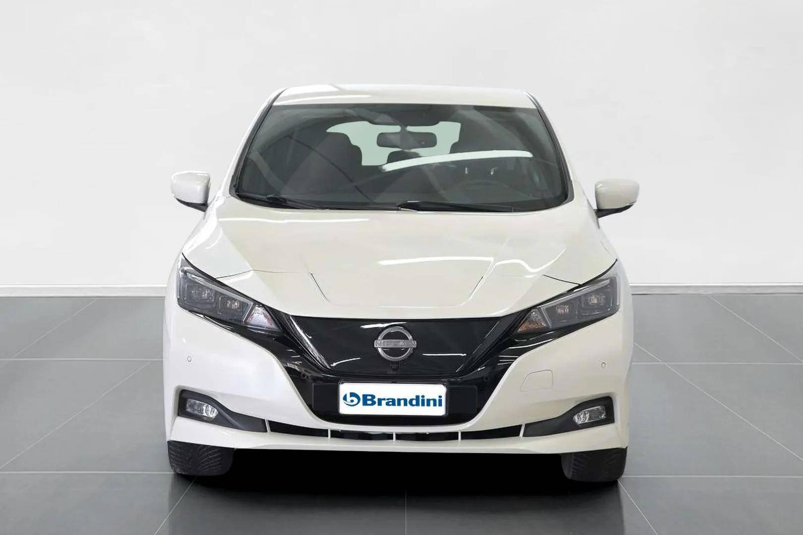 NISSAN Leaf - Foto 2