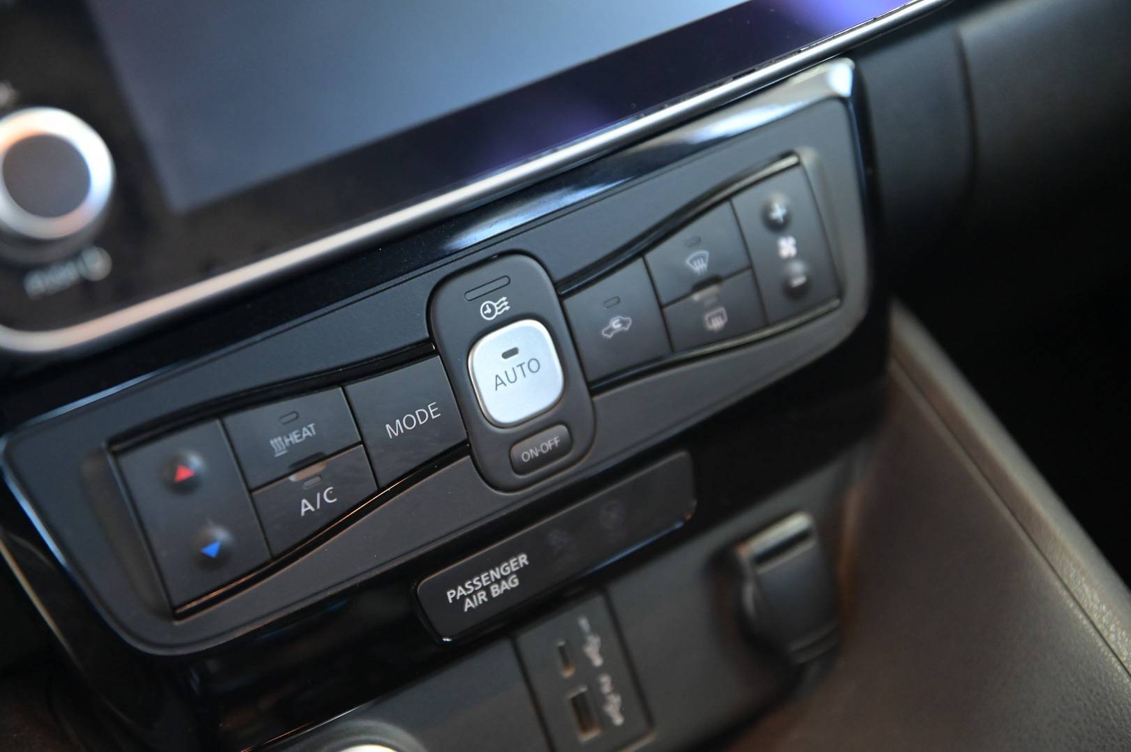 NISSAN Leaf - Foto 23