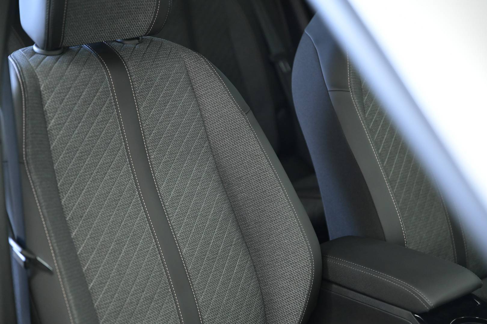 PEUGEOT 2008 - Foto 28