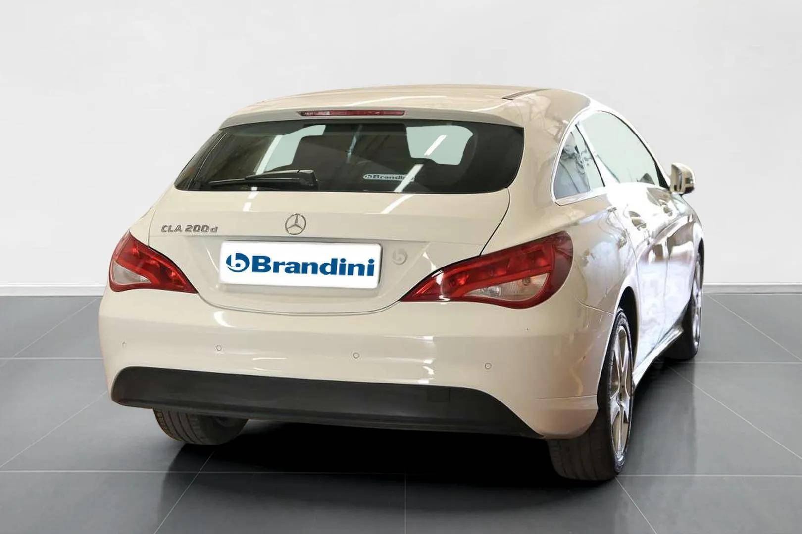 MERCEDES CLA - Foto 4