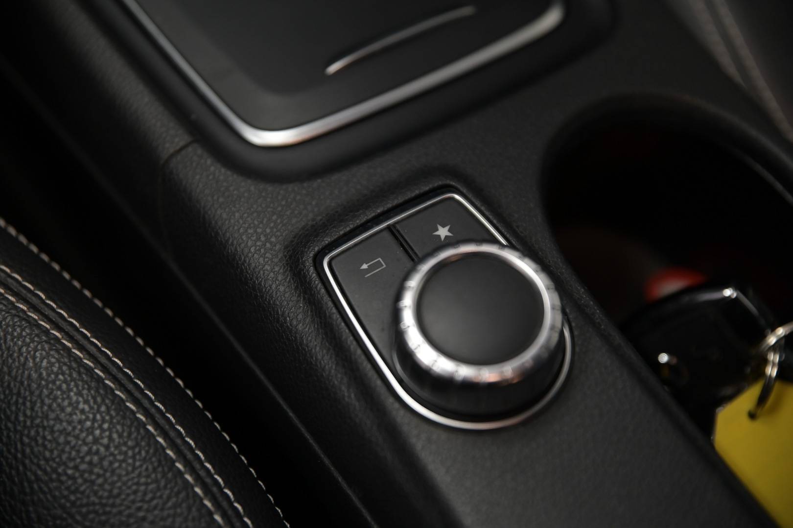 MERCEDES CLA - Foto 16