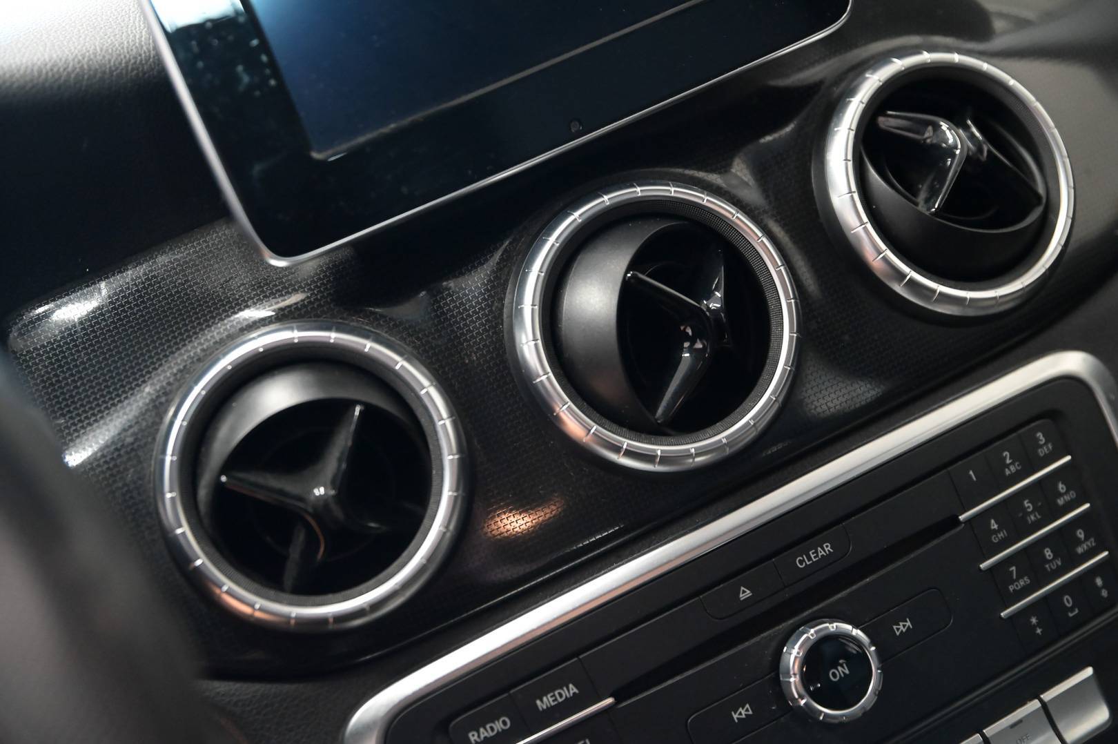 MERCEDES CLA - Foto 19