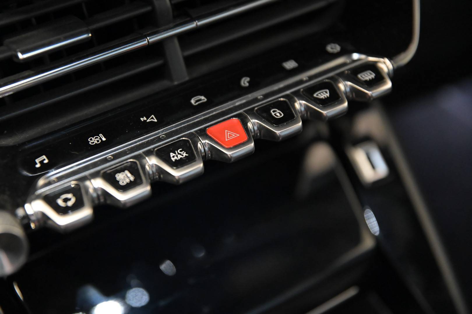PEUGEOT 2008 - Foto 15