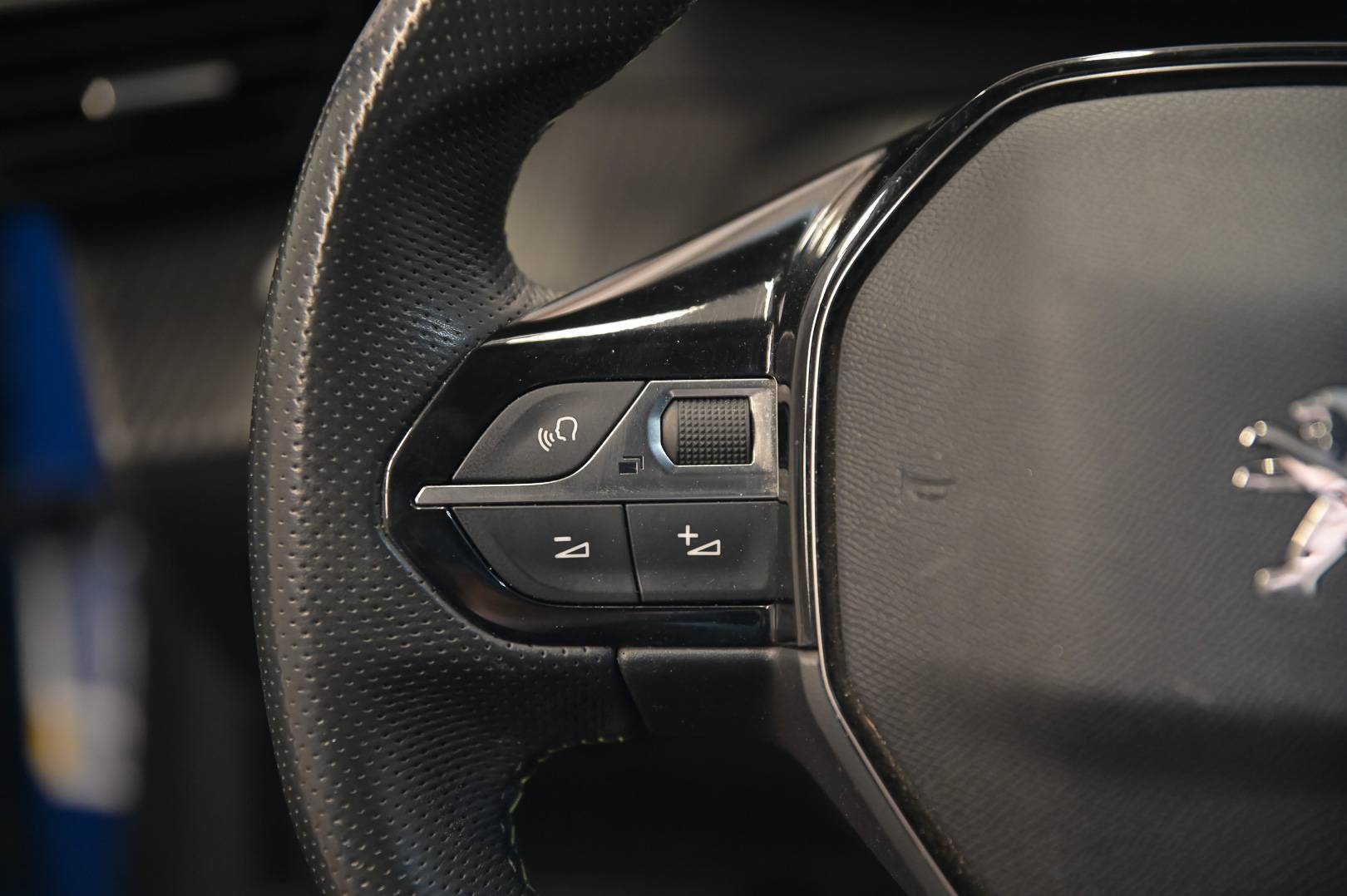 PEUGEOT 2008 - Foto 19
