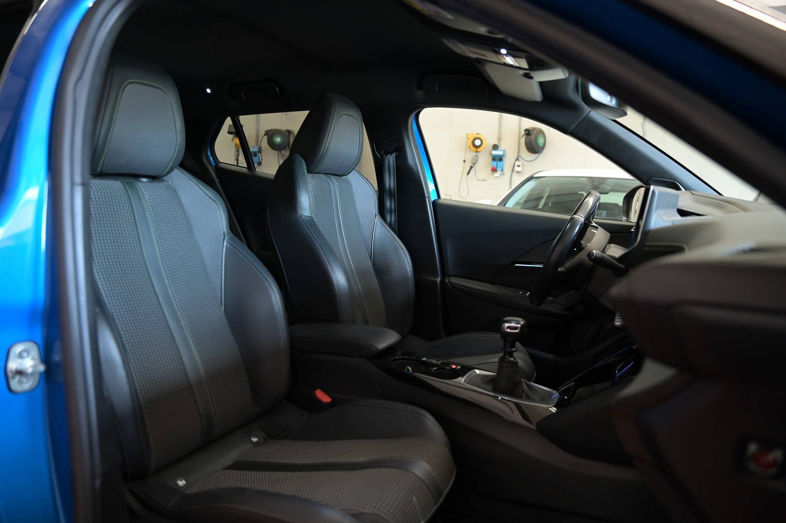 PEUGEOT 2008 - Foto 24