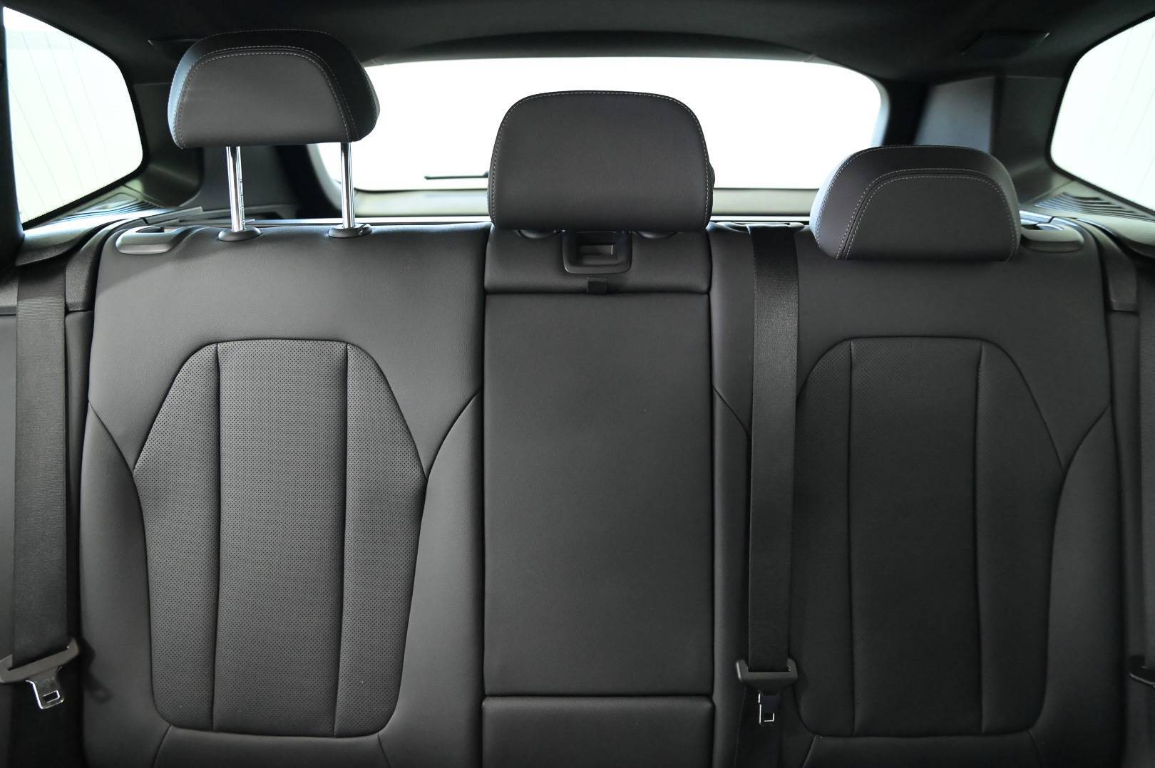 BMW X3 - Foto 28