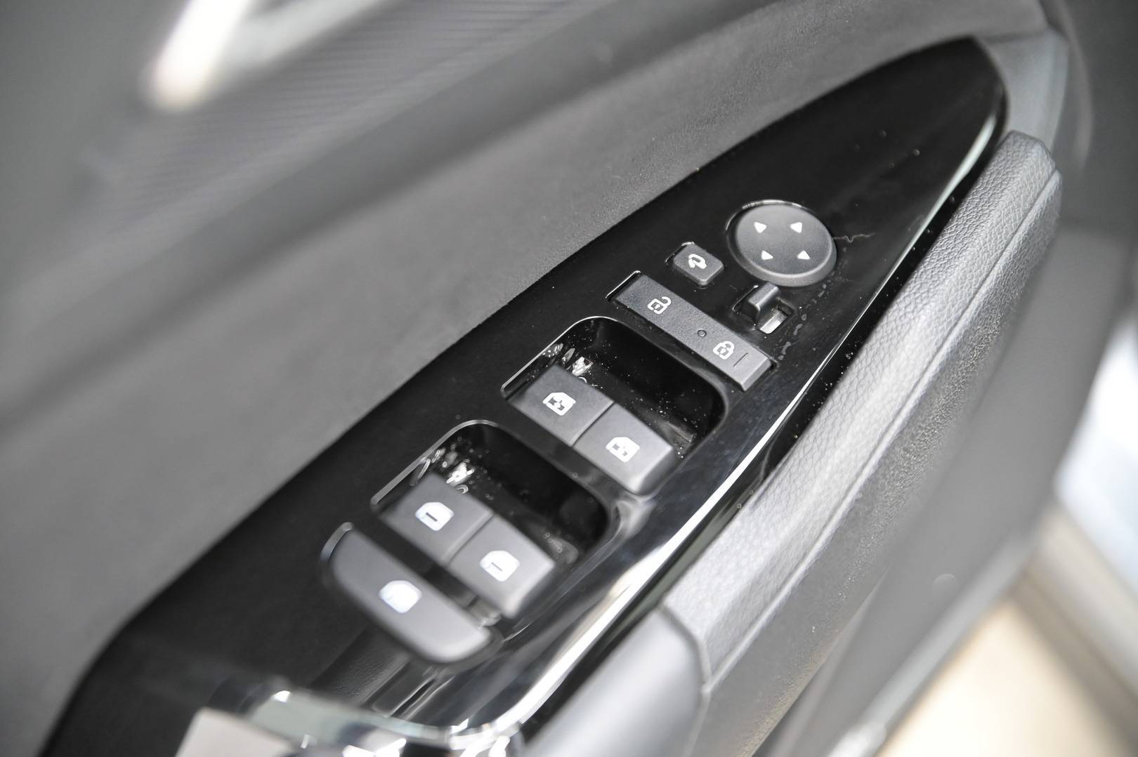 KIA Sportage - Foto 13