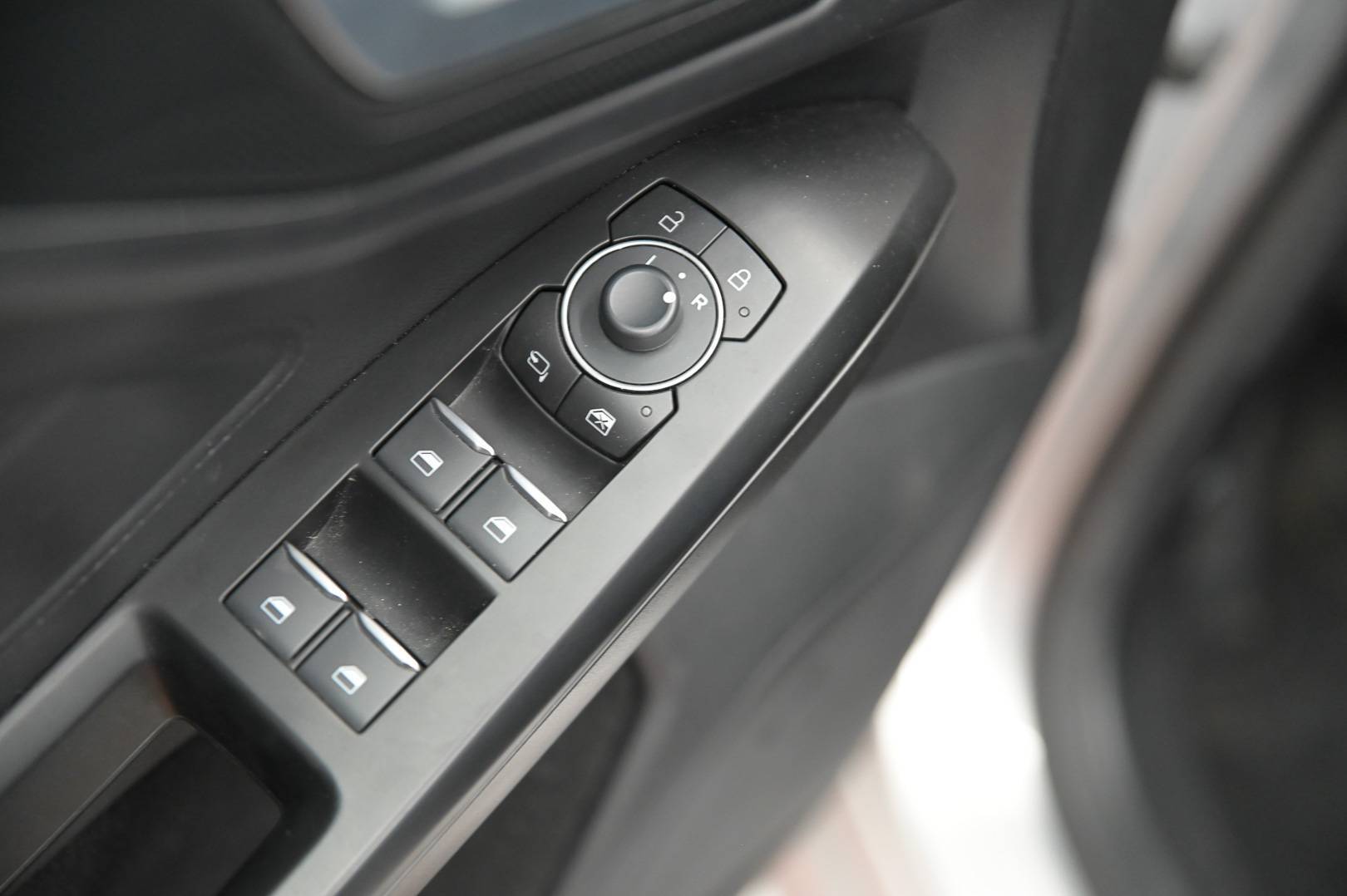 FORD Focus - Foto 10