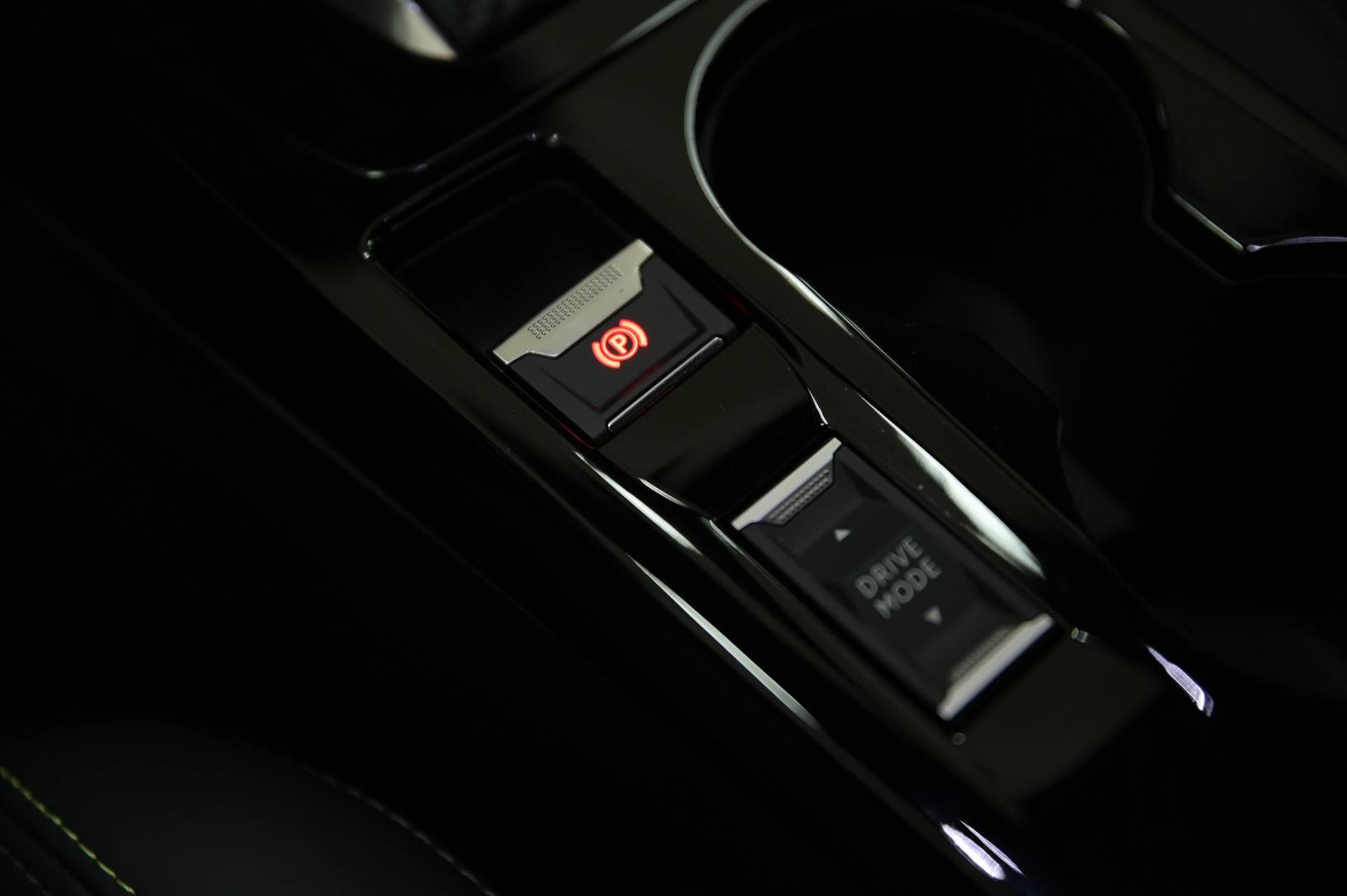 PEUGEOT 2008 - Foto 15
