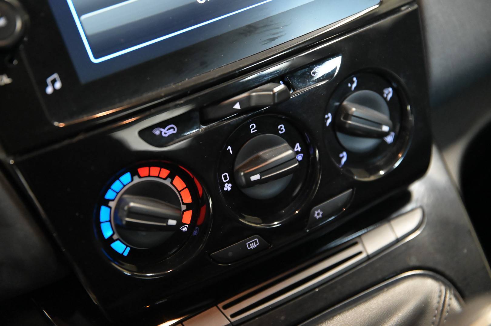 LANCIA Ypsilon - Foto 20