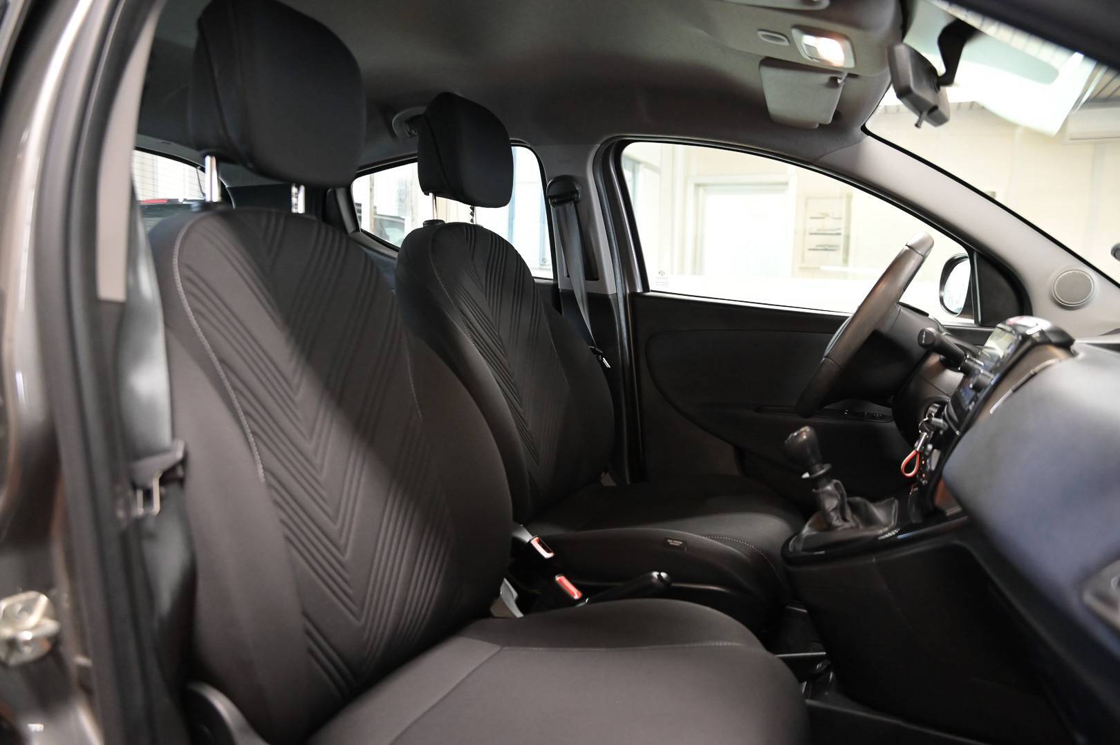 LANCIA Ypsilon - Foto 23