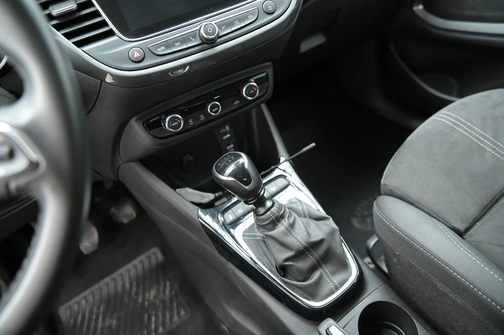 OPEL Crossland - Foto 17