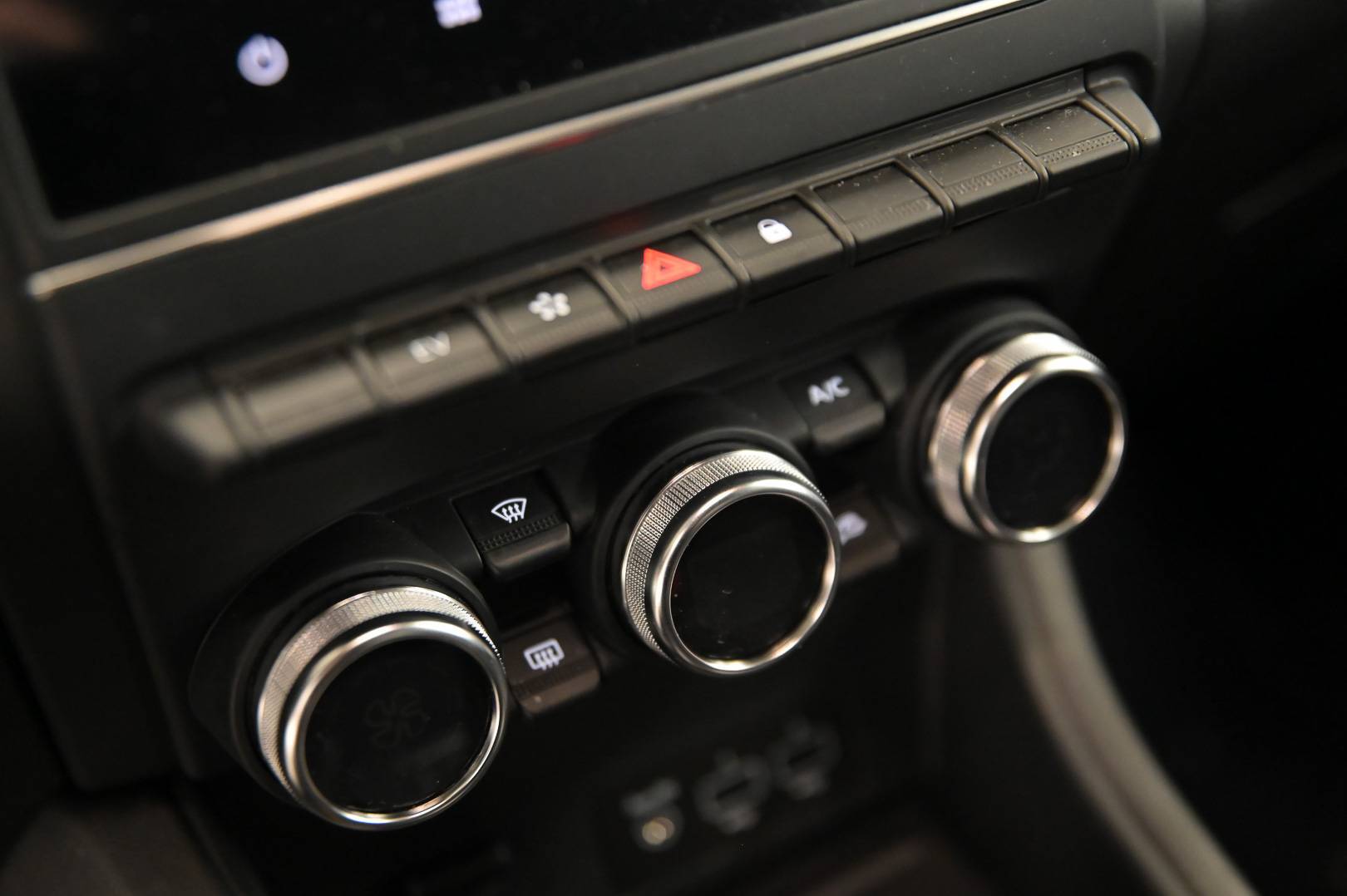 RENAULT Captur - Foto 17