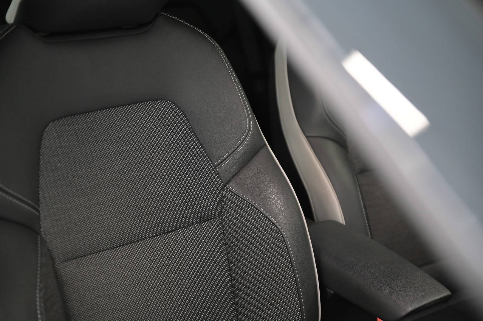 RENAULT Captur - Foto 29