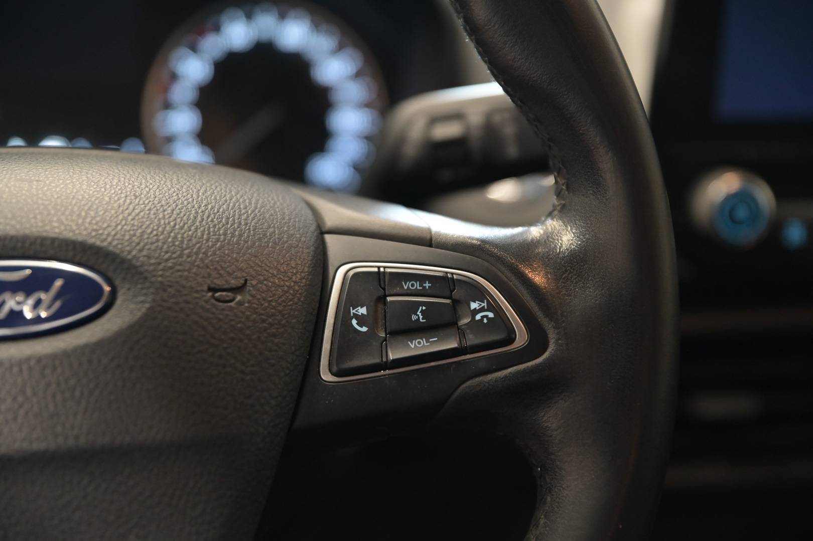 FORD EcoSport - Foto 19