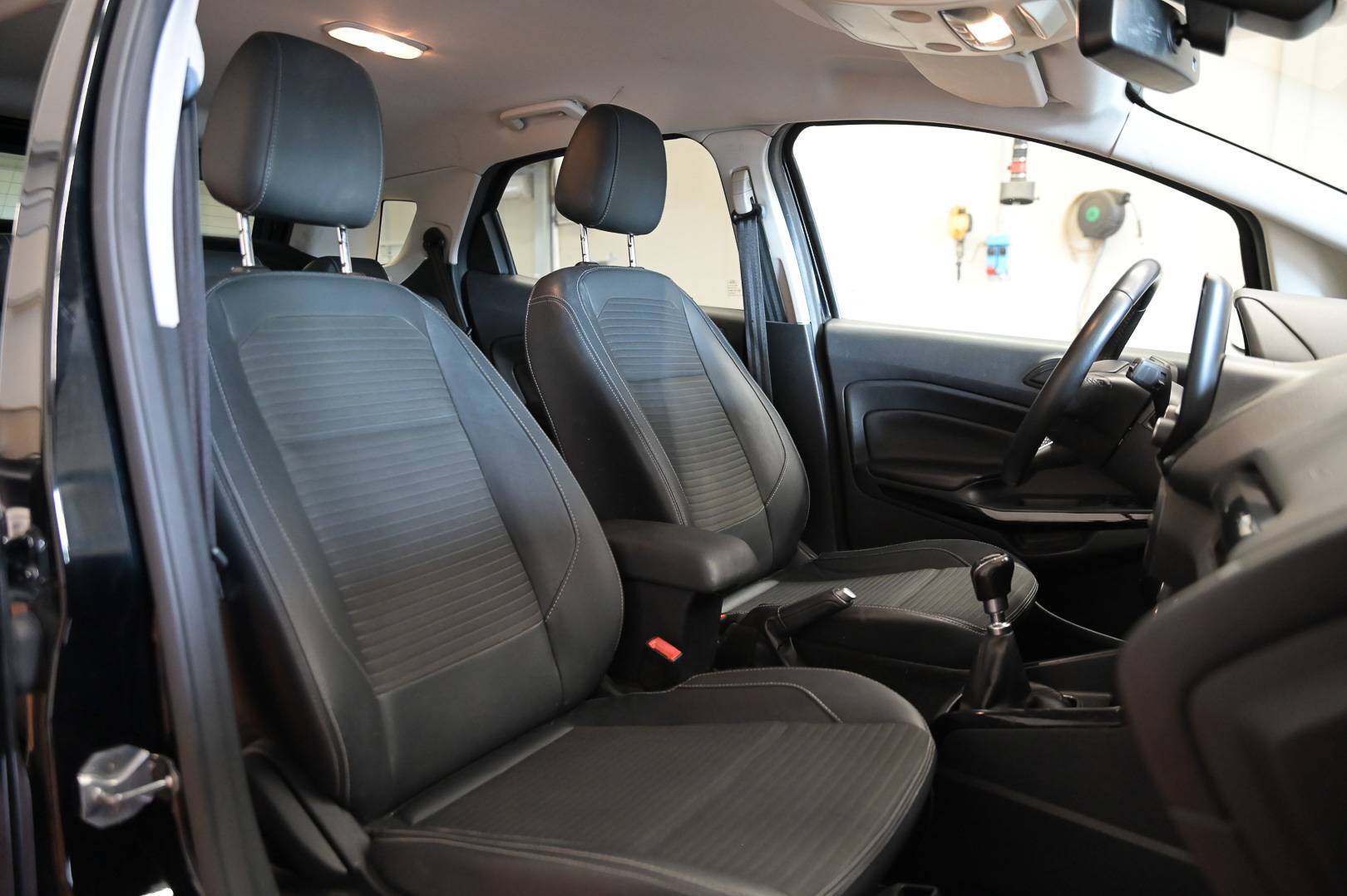 FORD EcoSport - Foto 26