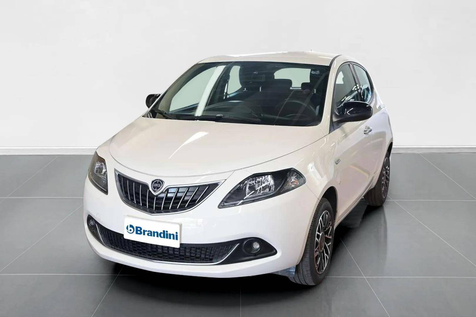 LANCIA Ypsilon - Foto 1
