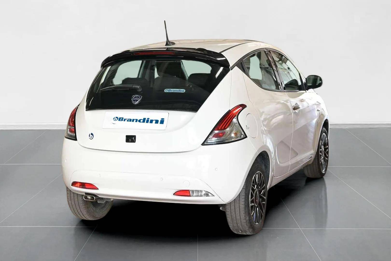 LANCIA Ypsilon - Foto 4