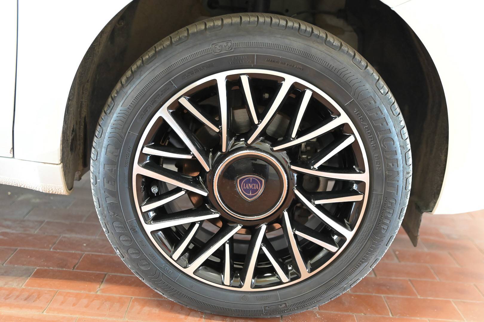 LANCIA Ypsilon - Foto 7
