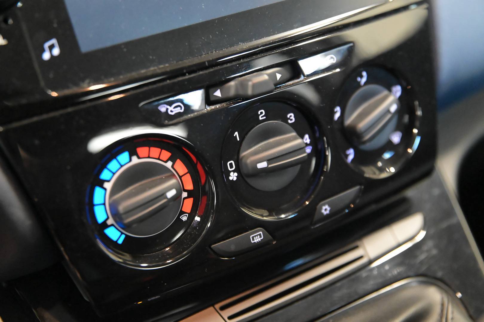 LANCIA Ypsilon - Foto 18