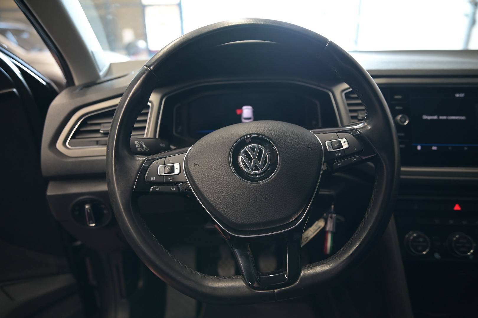 VOLKSWAGEN T-Roc - Foto 17