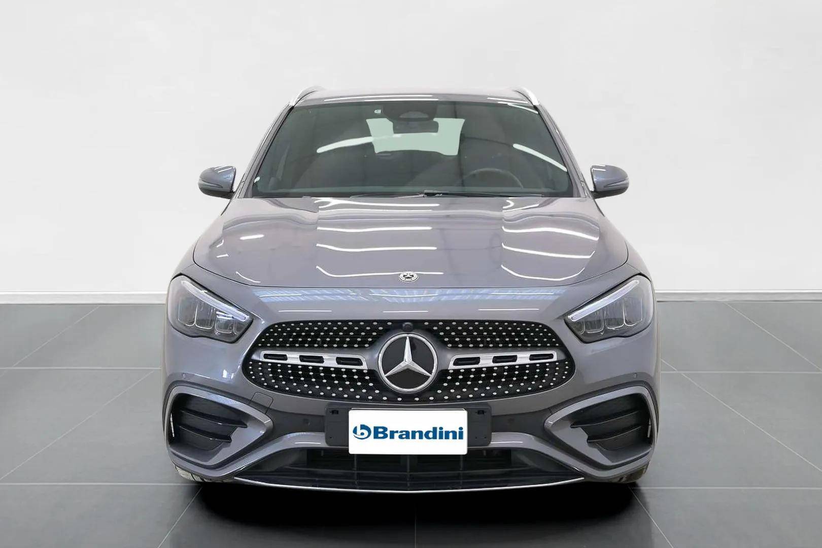 MERCEDES GLA - Foto 2