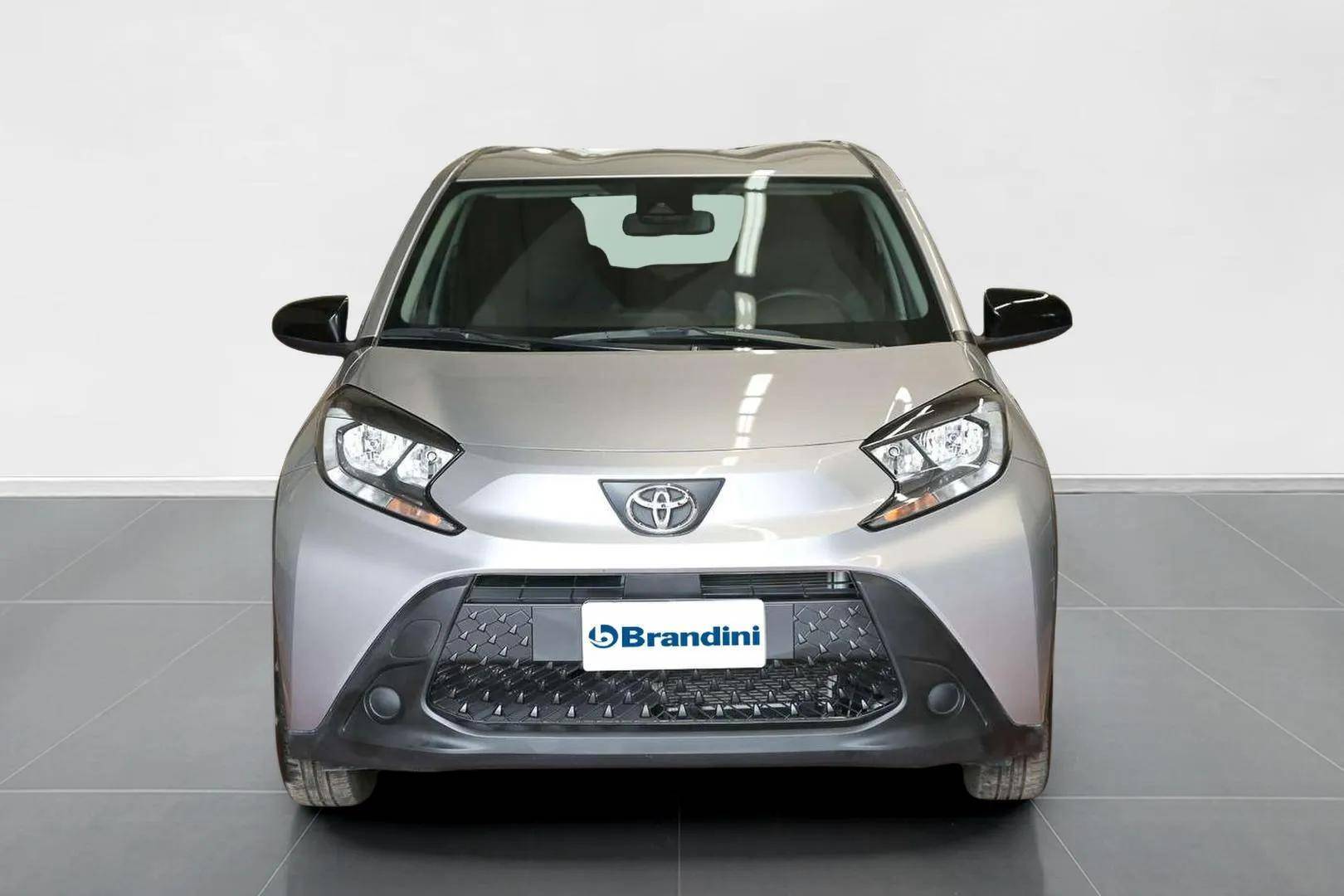 TOYOTA Aygo - Foto 2
