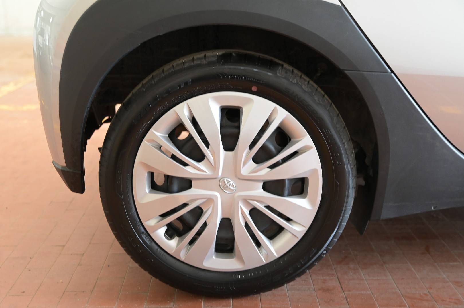 TOYOTA Aygo - Foto 7