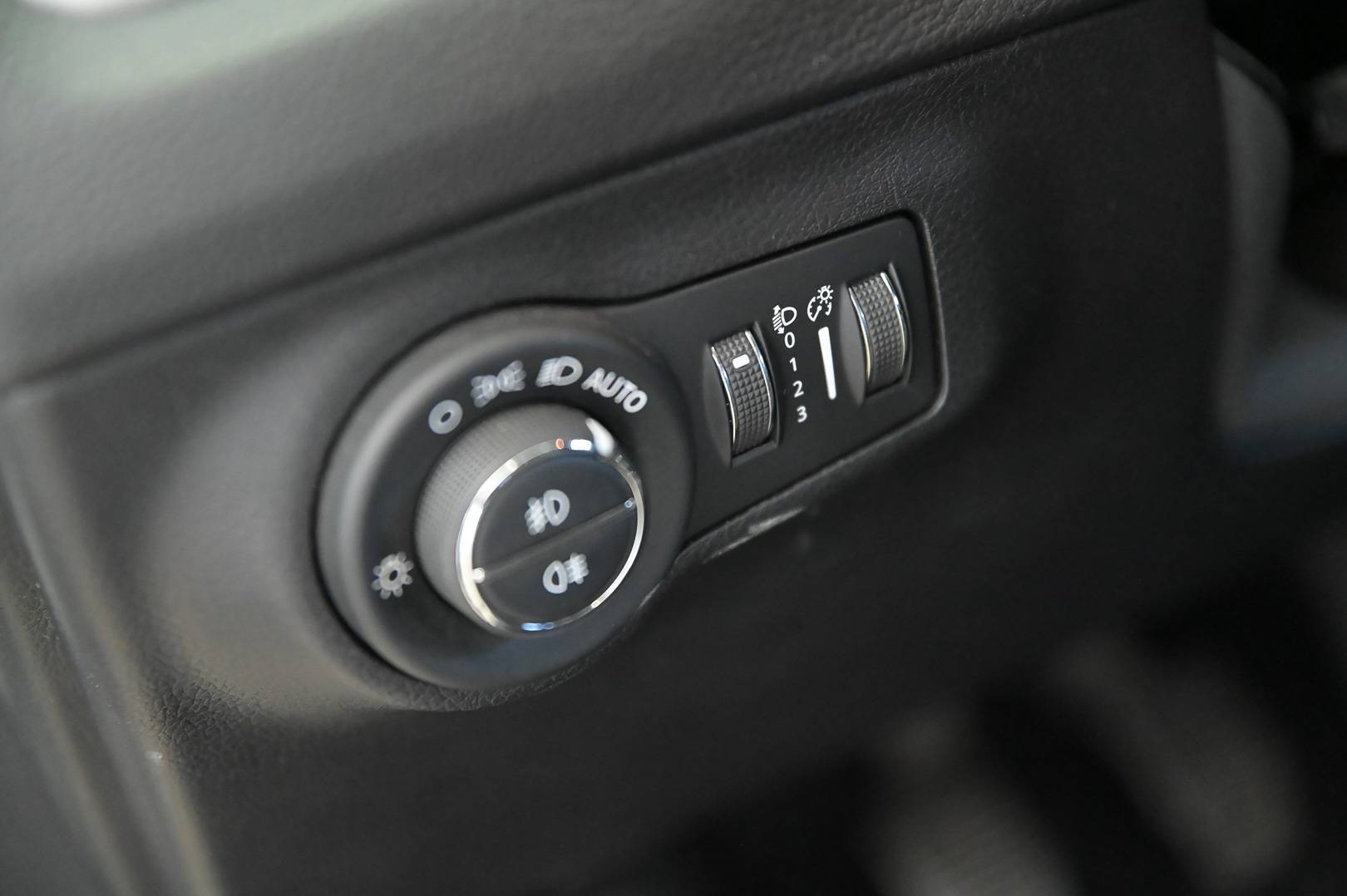 JEEP Compass - Foto 12