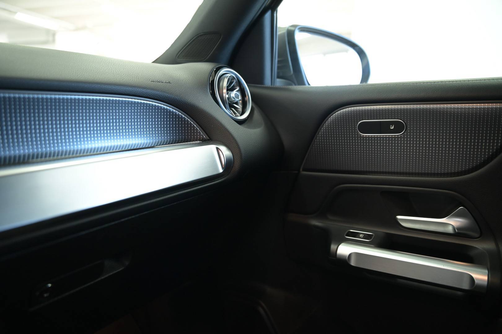 MERCEDES GLB - Foto 14