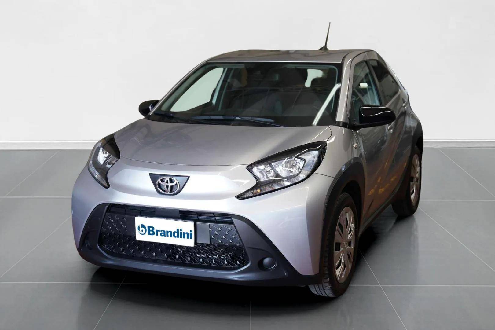 TOYOTA Aygo - Foto 1
