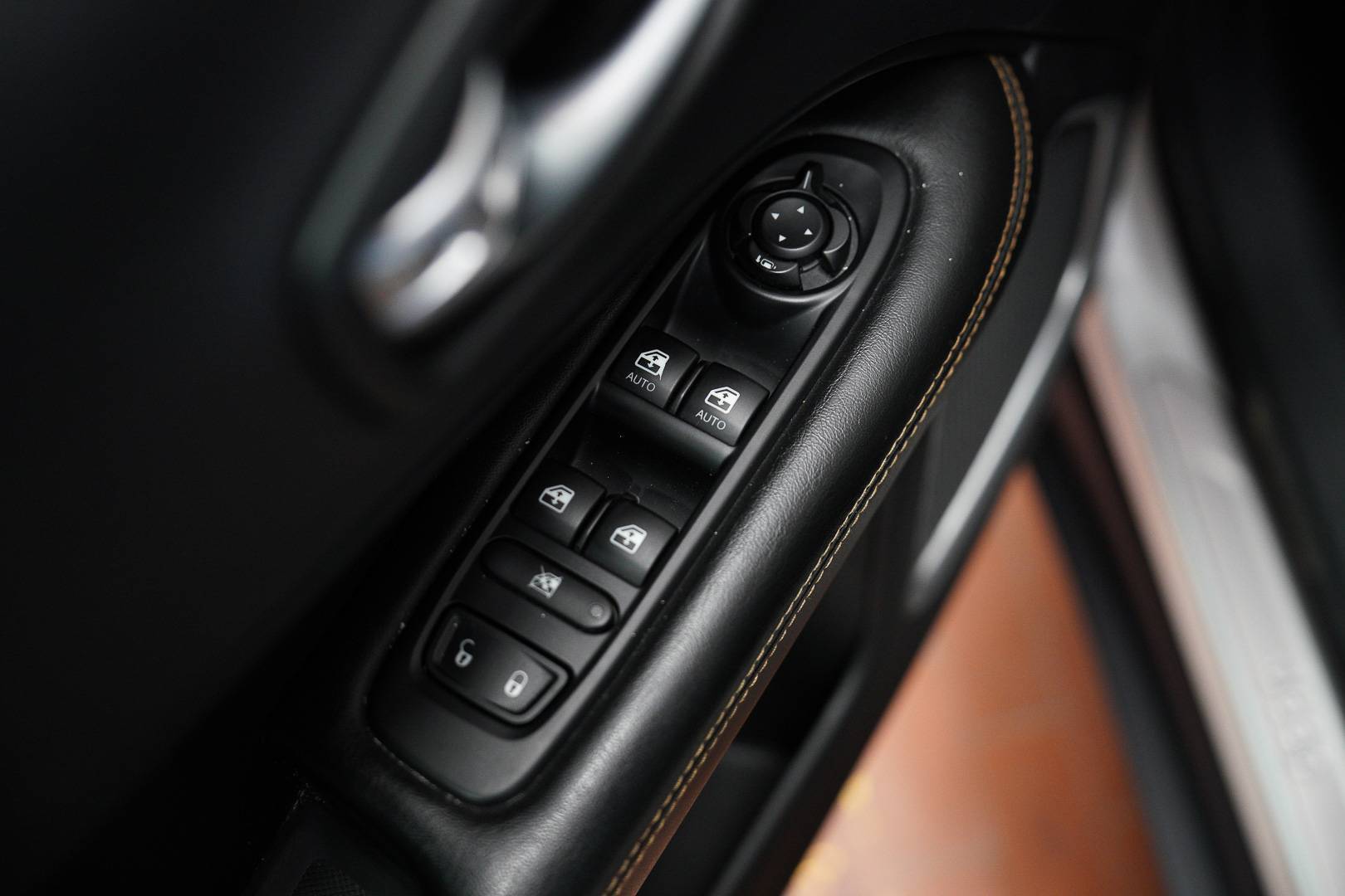 JEEP Compass - Foto 10