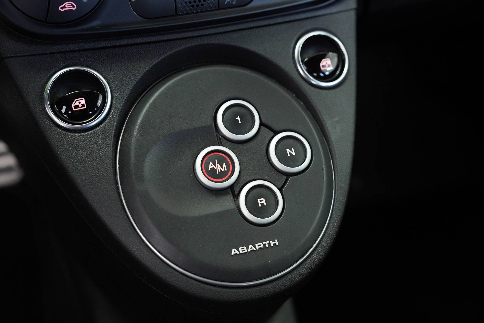 ABARTH 695 - Foto 21