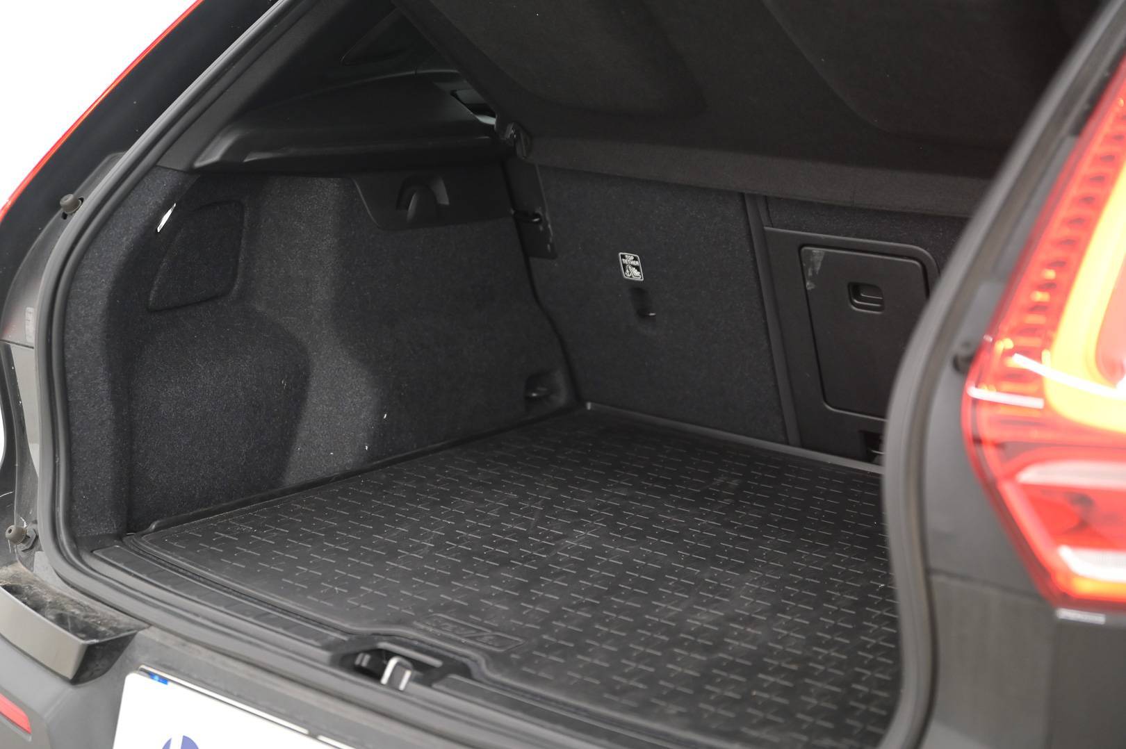 VOLVO XC40 - Foto 6