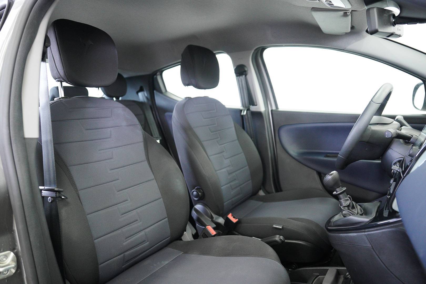 LANCIA Ypsilon - Foto 22