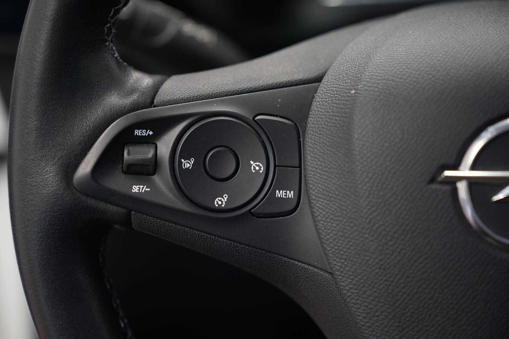 OPEL Corsa - Foto 12