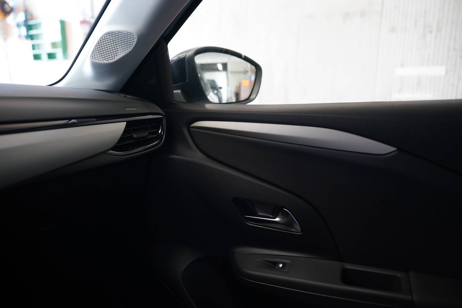 OPEL Corsa - Foto 20