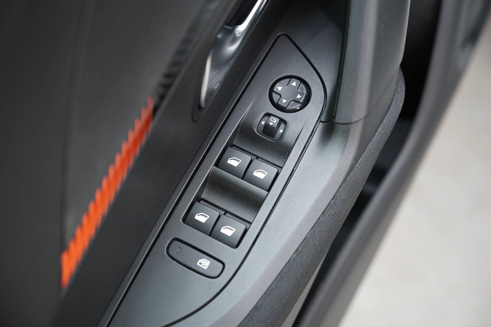 PEUGEOT 2008 - Foto 10