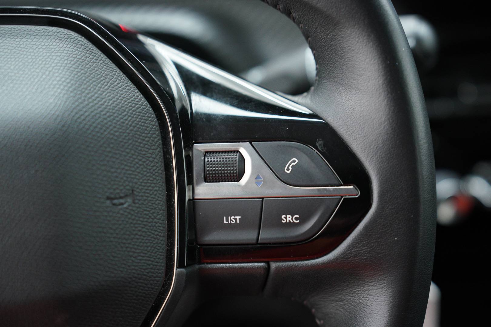 PEUGEOT 2008 - Foto 13