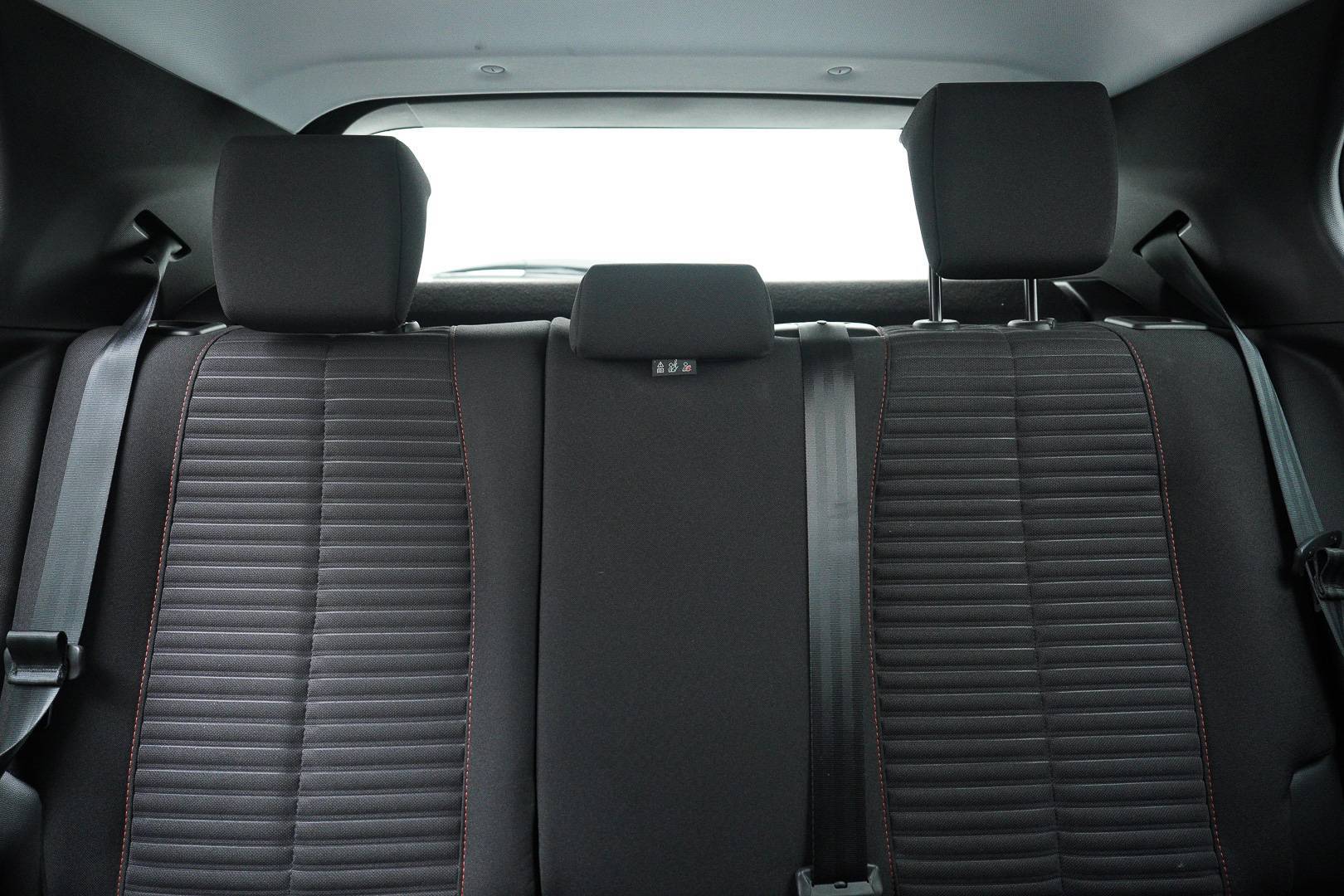 PEUGEOT 2008 - Foto 22