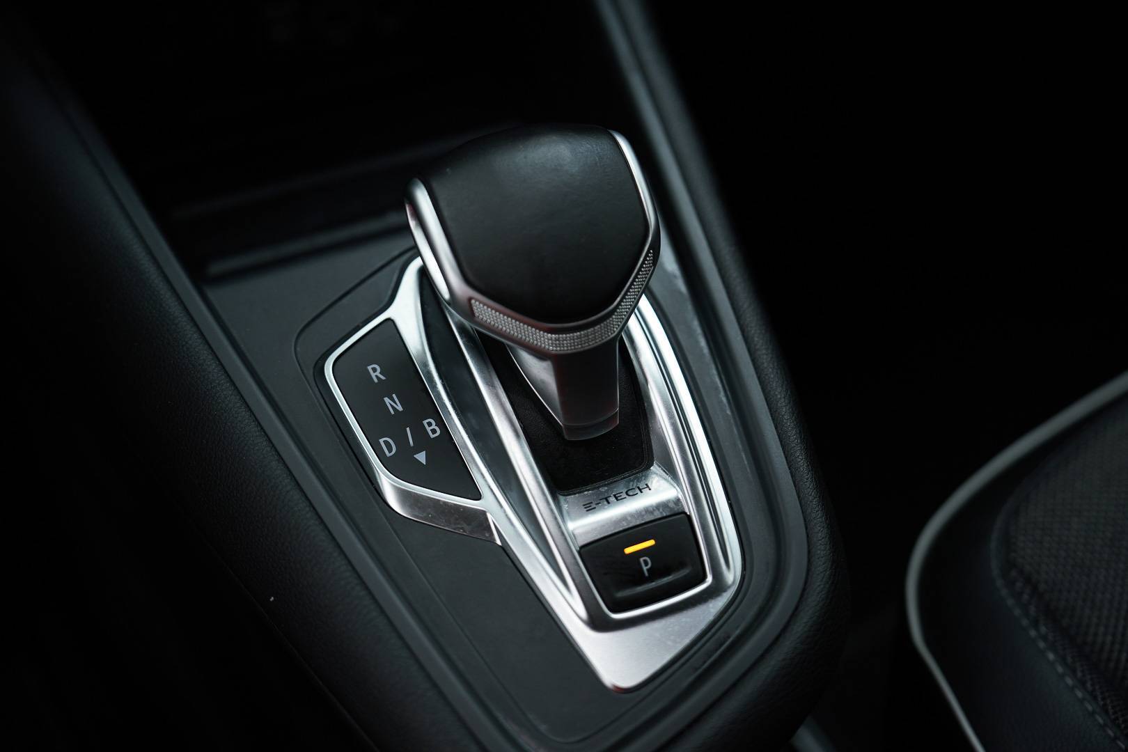 RENAULT Captur - Foto 19